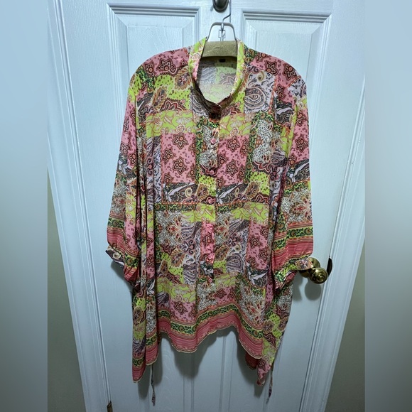 Colorful Patterned Tunic - Picture 2 of 4